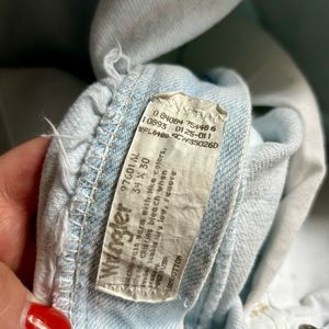Vintage light wash Wrangler Jeans
